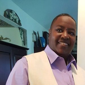 Meet your Posher, Stacie